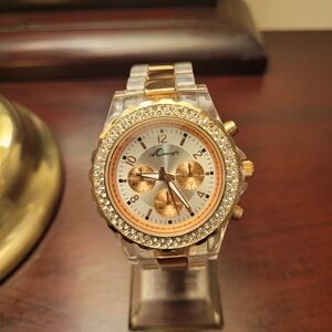 New Women's Rose Gold Fashion Watch with Diamond Bezel